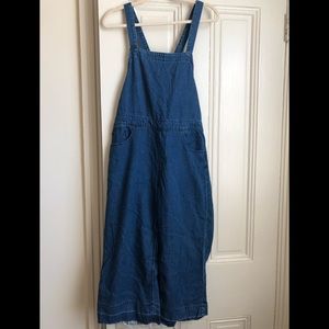 Super cute denim overall jumpsuit